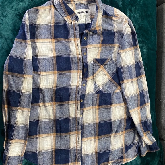 Women's Flannel - Picture 1 of 3